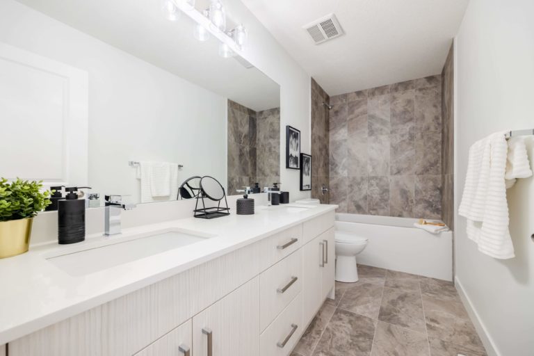 Luxuria Homes - Cascata II - 174 Chelsea Rd, Chestermere11